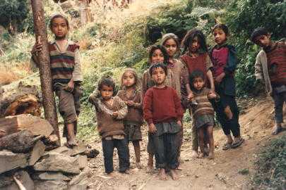  .   Clildren of the Himalayas. The Kullu valley